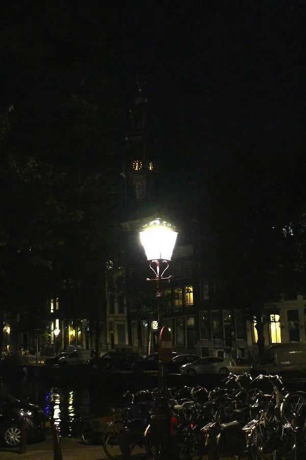 Bees B&B Amsterdam Bed & Breakfast